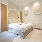 Cozy studio - upper Marais