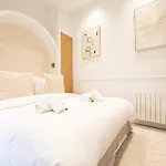 Cozy studio - upper Marais